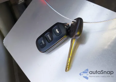 2003 Toyota Avalon Xls z USA, uszkodzony, nr VIN 4T1BF28B03U303748